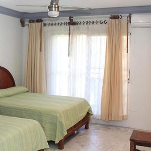 Habitación con Cama King